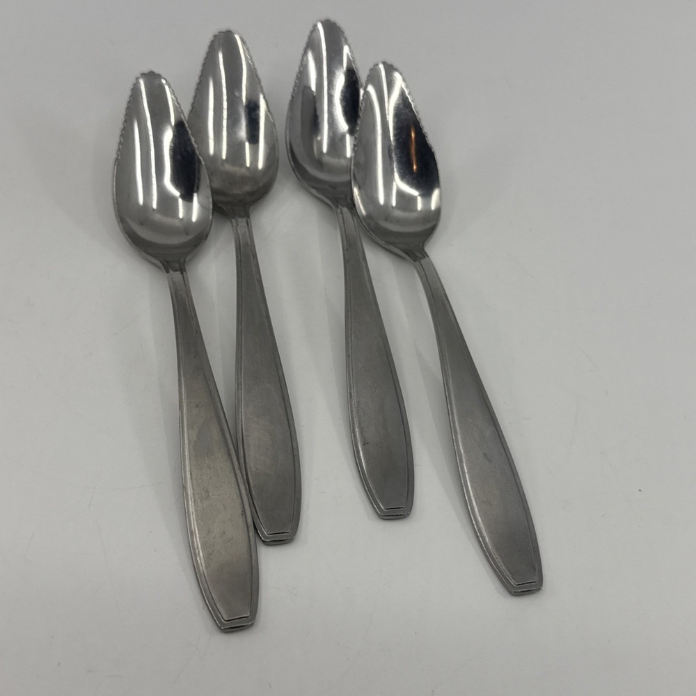 Vtg 6"  Knobler Japan Stainless Steel Set of 4 Serrated Grapefruit Spoons Citrus